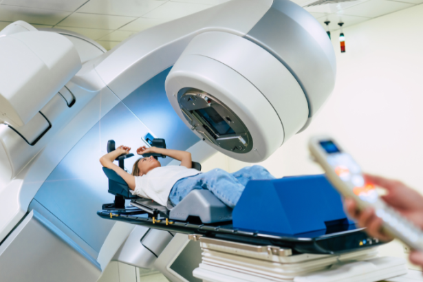 Dra. Thaline Neves mostra como a inteligência artificial está revolucionando a radiologia e aprimorando a precisão dos diagnósticos.