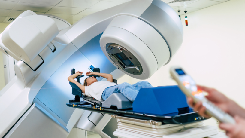 Dra. Thaline Neves mostra como a inteligência artificial está revolucionando a radiologia e aprimorando a precisão dos diagnósticos.
